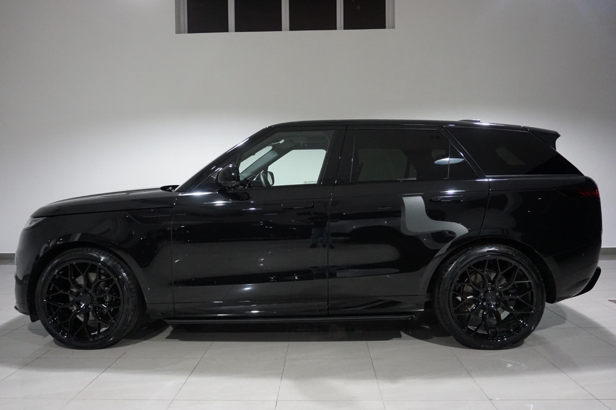 Land Rover Range Rover Sport 3.0 D300 MHEV Dynamic SE Auto 4WD Euro 6 (s/s) 5dr